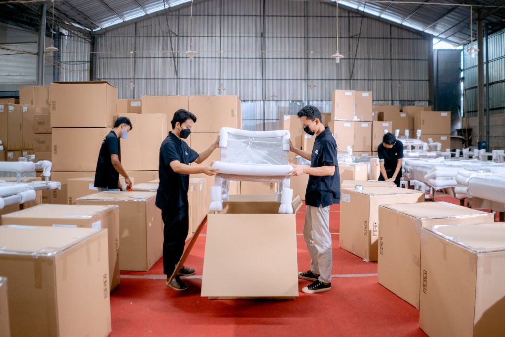 Export packing of goods in a warehouse